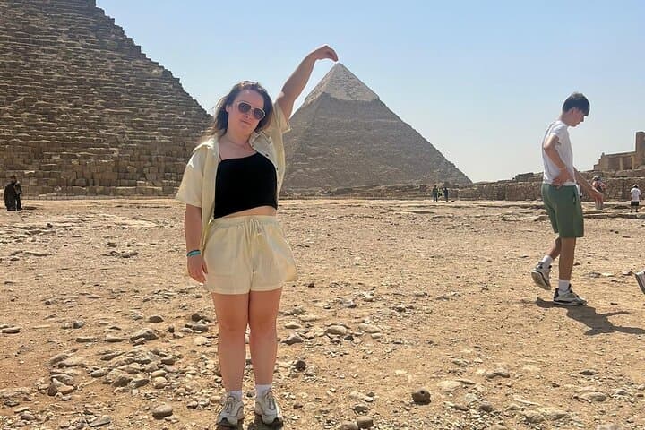 Day Trip to Cairo from Hurghada: Pyramids, Sphinx & Egyptian Museum photo 4