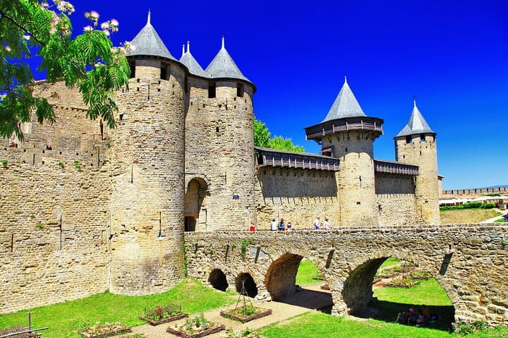 Kid-Friendly Carcassonne Private Guided Tour for Families photo 3