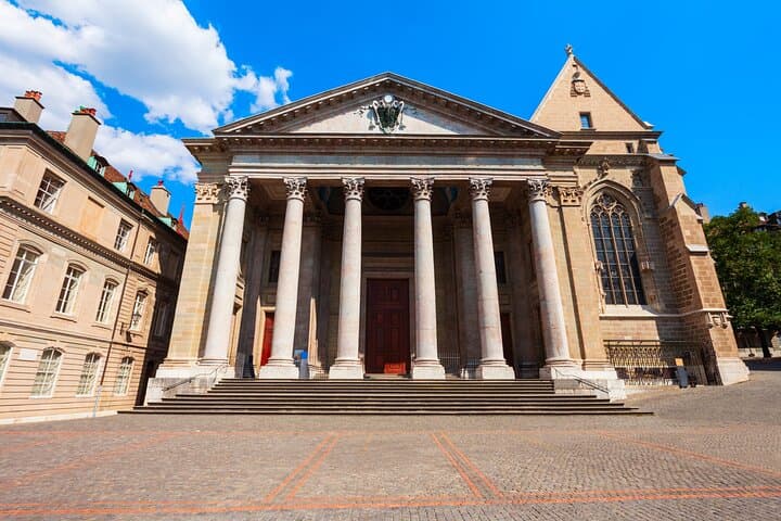 Geneva Family Walking Tour: Kid-Friendly City Wonders & Interactive Guide photo 2