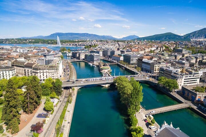 Geneva Family Walking Tour: Kid-Friendly City Wonders & Interactive Guide