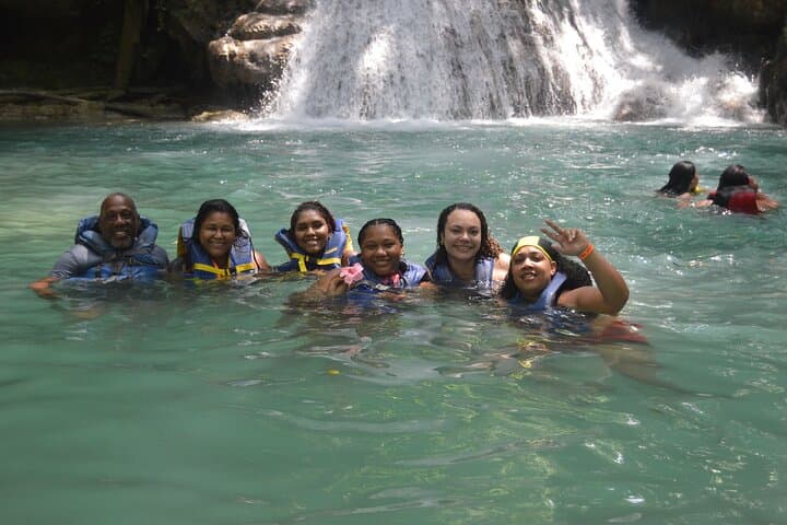 Private Blue Hole and Dunn's River Falls — Ocho Rios Waterfall Adventure photo 3