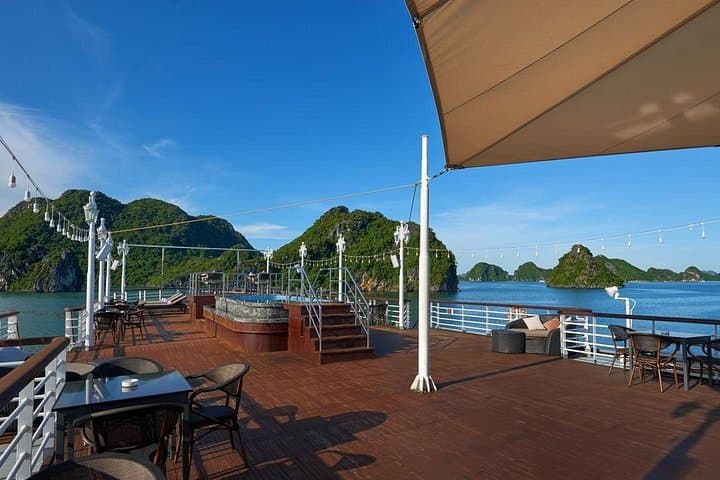 Halong Bay 3-Day Luxury Cruise: Sung Sot, Titop & Cua Van Highlights photo 4