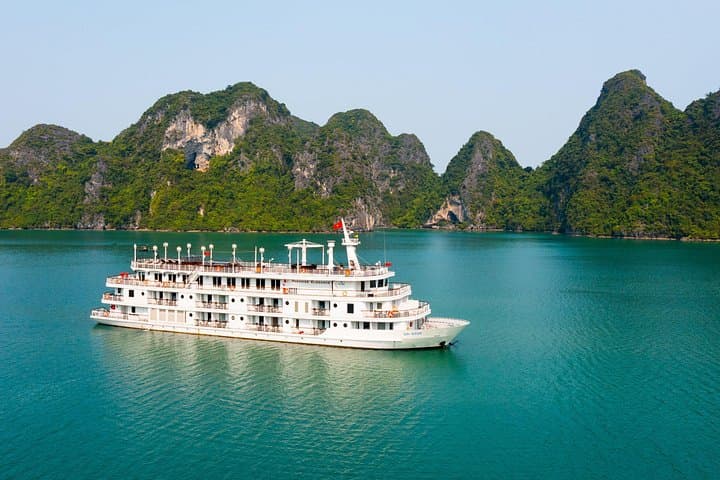 Halong Bay 3-Day Luxury Cruise from Hanoi — Titop, Sung Sot & Kayaking photo 1