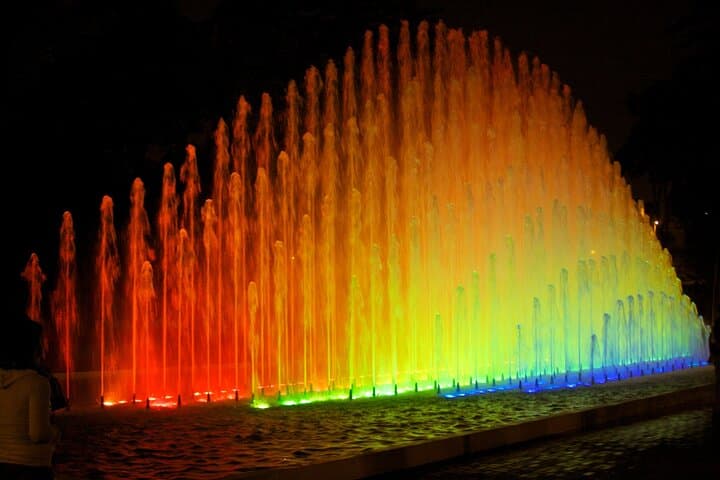 Lima Night Magic Water Circuit & Barranco Bohemian Tour