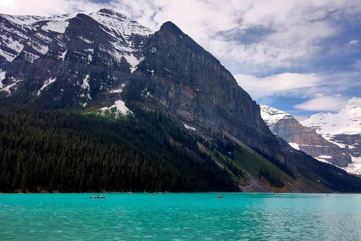 Banff-Day-Trip-Lake-Louise-Moraine-Emerald-Lake-Natural-Bridge photo 5