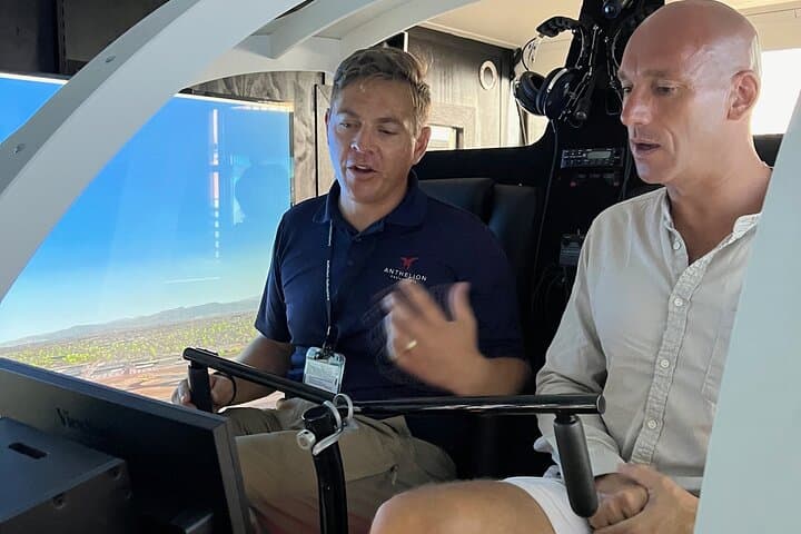 Ultra-Realistic Helicopter Simulator Experience in Long Beach (Los Angeles Area) photo 6