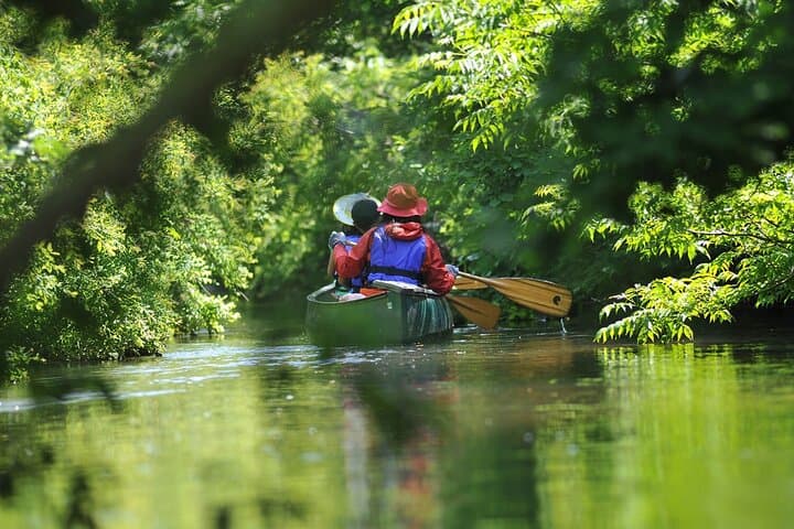 2-Hour Canoe on the Bibi River to Lake Utonai — Guided Canoe Tour from New Chitose Airport