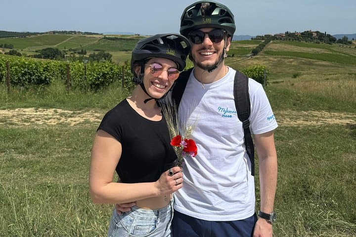 Private E-Bike Tour in Montalcino: Val d'Orcia E-Bike Experience with Wine Tasting photo 4
