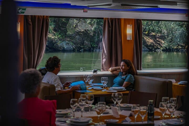 Porto to Régua: Douro Valley Boat Cruise with Breakfast and Lunch photo 3