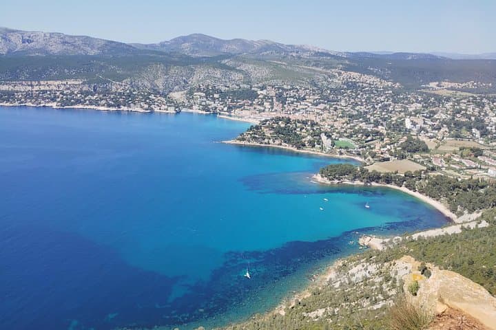 Private Luxury Day Tour of Cassis: Calanques, Cap Canaille & Le Castellet photo 3