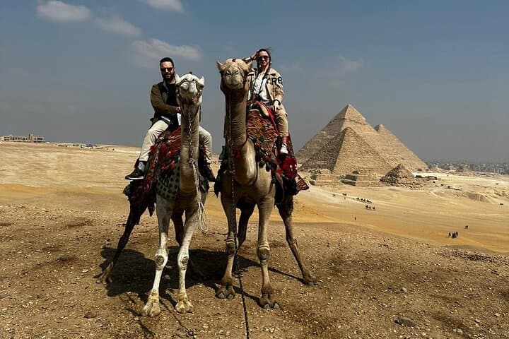 Two-Day Private Cairo Flight Tour from El Gouna: Pyramids, Saqqara & Cairo Highlights