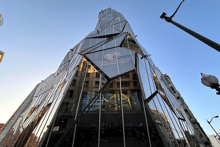 Bilbao Monumental Scavenger Hunt — Self-Guided Walking Tour of City Sights photo 3