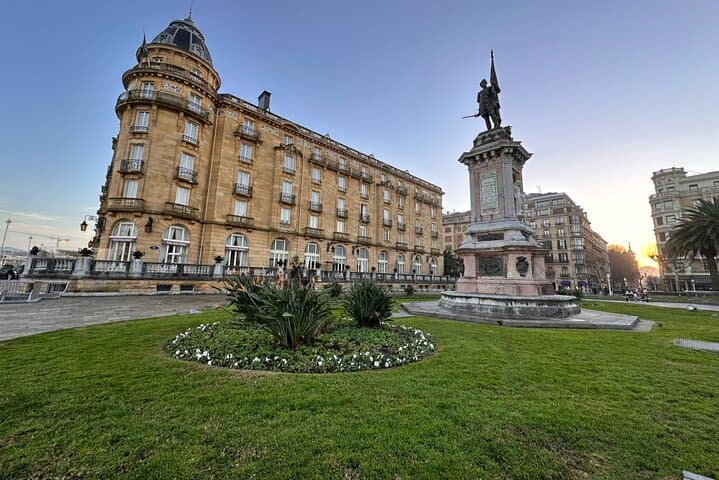 San Sebastián Scavenger Hunt: Self-Guided Sights & Riddle Walk photo 5