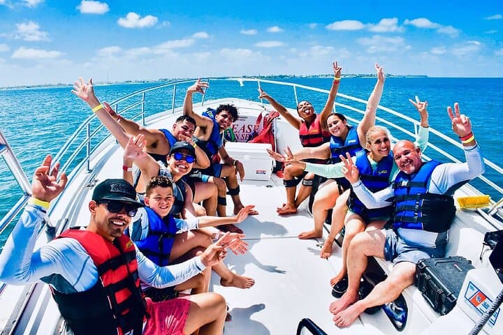 Parasail Key West: Soar 300 ft Over Turquoise Waters photo 5