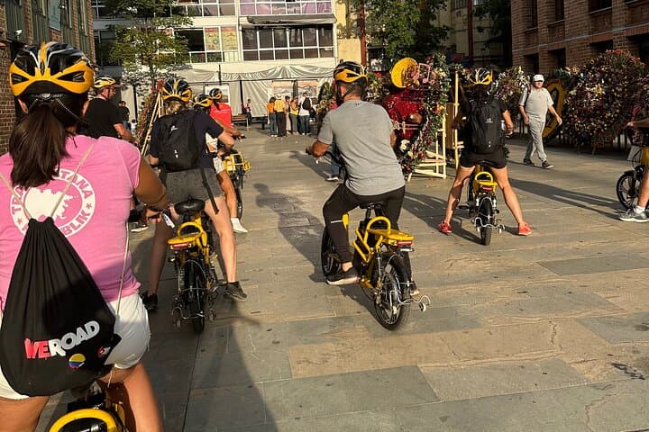 Medellín VIP Private Historic E‑Bike Tour with Lunch — Half‑Day City Highlights photo 6
