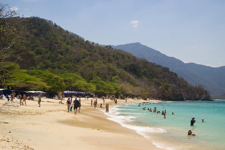 Full Day at Playa Cristal: Tayrona National Park Beach & Snorkeling Trip from Santa Marta