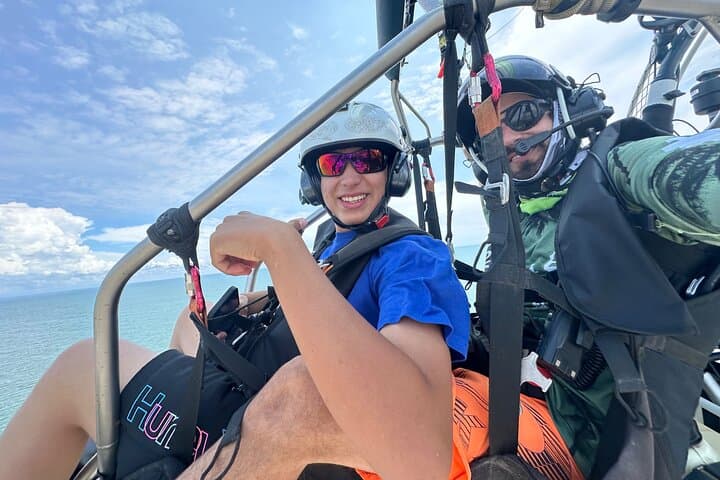 Paratrike Tandem Flight Over Cartagena’s Beaches photo 2