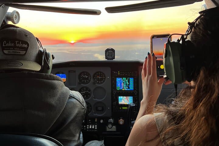 San Francisco Sunset Flight Tour: Cessna 172 Over the Golden Gate & Bay photo 4