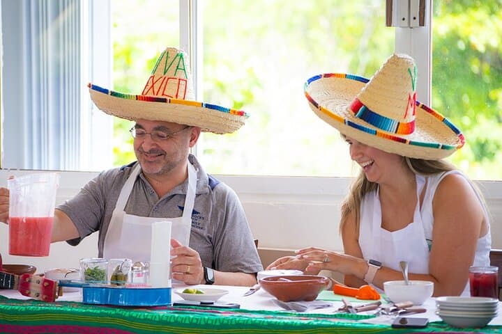 Original Salsa and Salsa Cozumel: Cooking, Margaritas & Dance Experience photo 5