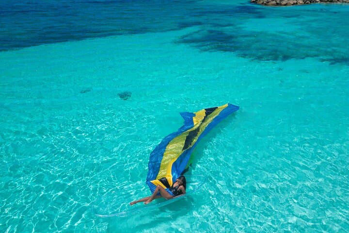 Floating Dress Clear Kayak Photoshoot at Saunders Beach, Nassau photo 5