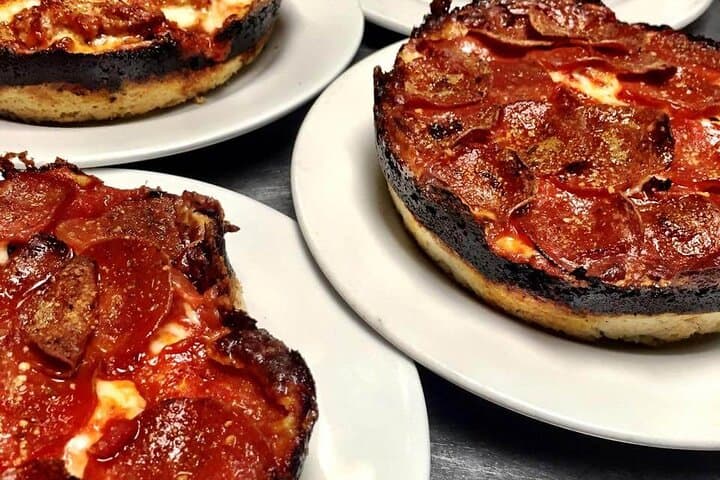 Bear Private Pedicab Food Tour Chicago — Deep Dish, Margie's Banana Split & Filming Sites photo 4