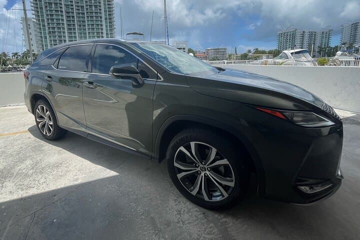 Miami Private Lux SUV Transfer: Airport to Hotel or Port in Comfort photo 5