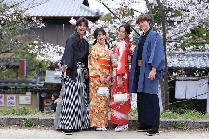 Couples Kimono Rental in Kyoto — CHAMATSU Near Kodaiji with Hair Set photo 4