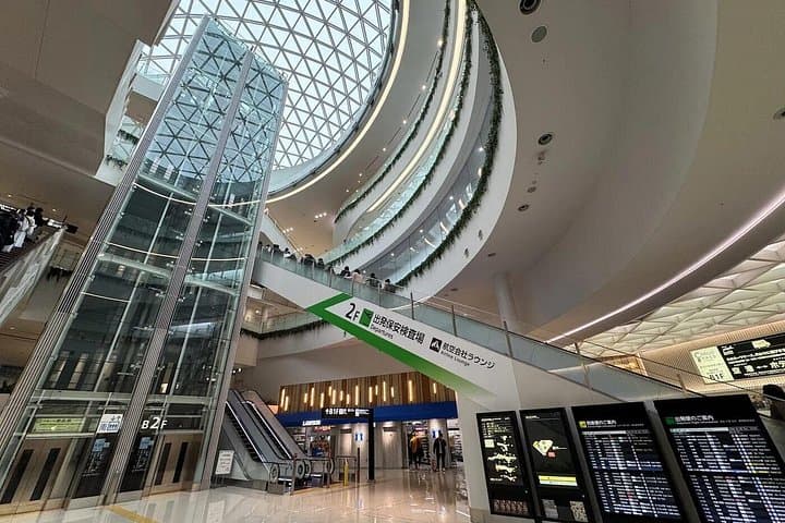 Osaka Kansai Airport to Kanazawa: Private Transfer (4–5 hrs) photo 2