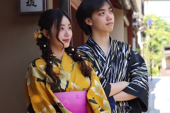 Couples Kimono Rental in Kyoto — CHAMATSU Near Kodaiji with Hair Set photo 2