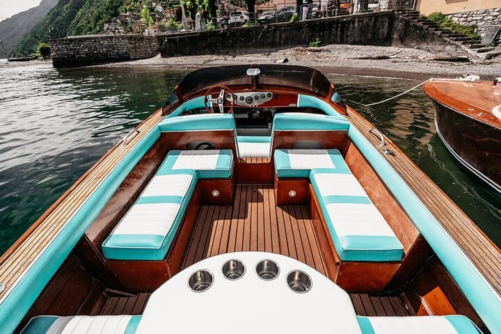 Vintage wooden motorboat cruise on Lake Como with open bar from Argegno photo 2