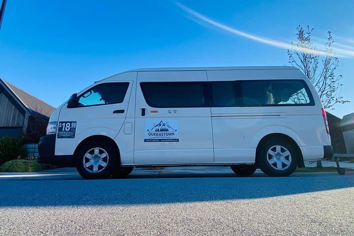 Seamless Private Transfer: Queenstown Airport to Hotel in Comfort photo 2