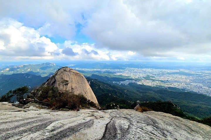 Hike Baegundae: Urban Peaks and Temple Trails in Bukhansan National Park photo 3