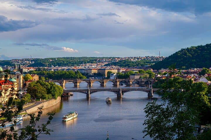 Prague in a Nutshell — Walking the Royal Route from Strahov to Old Town