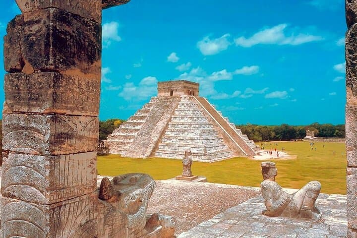 Chichen Itza & Cenote Tsukán: Sunrise Ruins and Underground Swim with Lunch photo 6