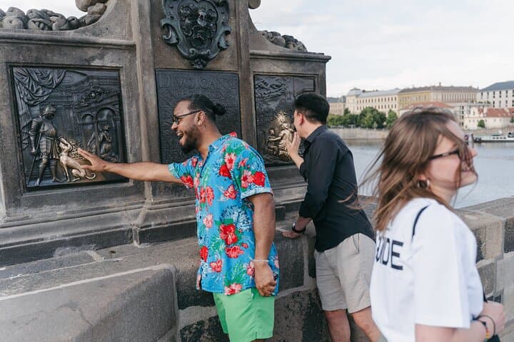 Charles Bridge River Boat Cruise and Guided Walking Tour in Prague photo 3
