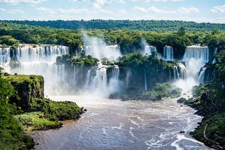 Ecological Adventure: Brazilian Falls & Parque das Aves Tour photo 2