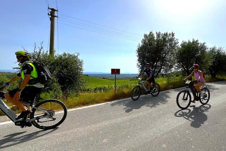 E-bike Through Chianti: Sculpture Park, Scopeto & Chianti Classico Tasting photo 6