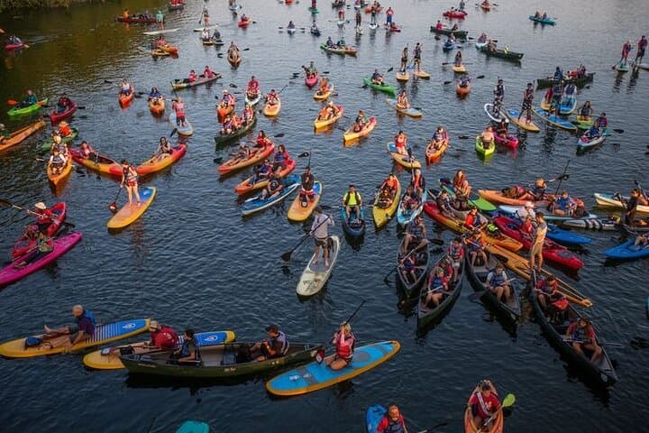 2-Hour Kayak Lessons on Lady Bird Lake — Paddle Austin's Skyline & Congress Avenue Bat Bridge photo 3