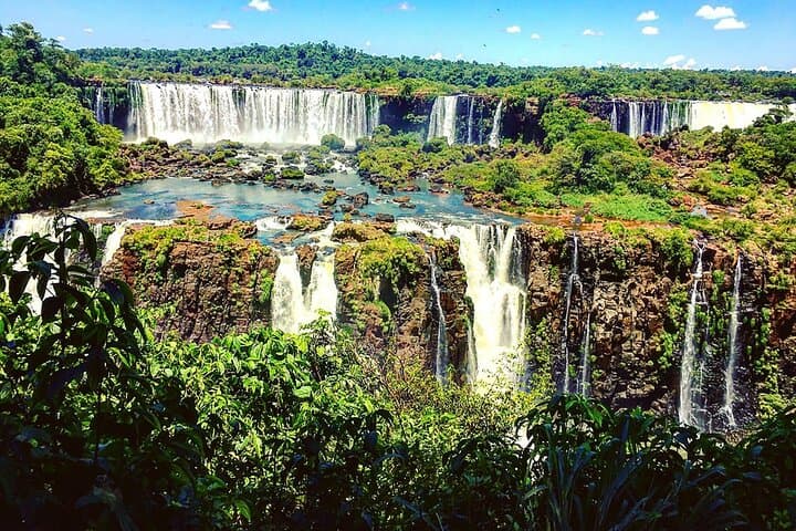 Ecological Adventure: Brazilian Falls & Parque das Aves Tour photo 4