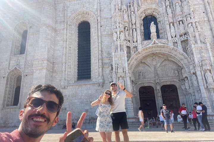 Private Tuk Tuk Tour of Belém: Pasteis, Monastery & Tagus Views photo 4