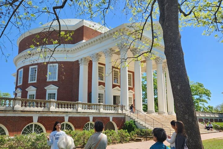 Private UNESCO World Heritage Tour: Monticello & University of Virginia photo 2