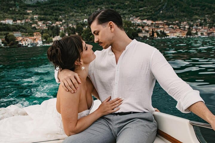 Private Lake Como Boat Tour — Villas, Swimming & Comacina Island photo 3