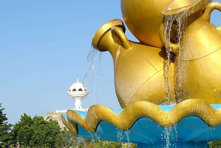 Traditional Omani Muscat Tour: Mosques, Souqs, Beaches & Royal Sights photo 3
