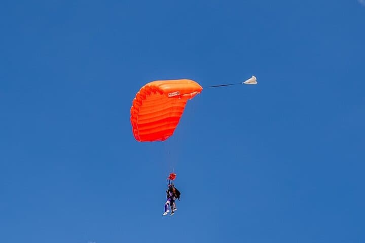 Tandem Skydive Over Zanzibar: 10,000-ft Jump to Kendwa Beach photo 4