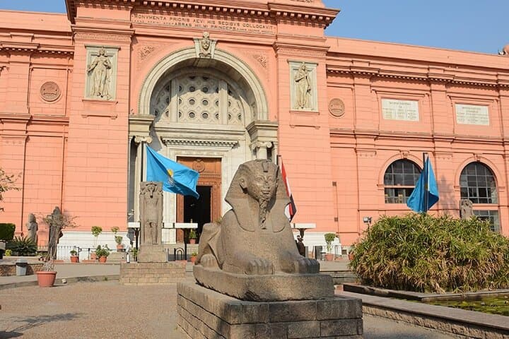 Cairo & Giza Guided Tour: Great Pyramids, Sphinx & Egyptian Museum photo 2