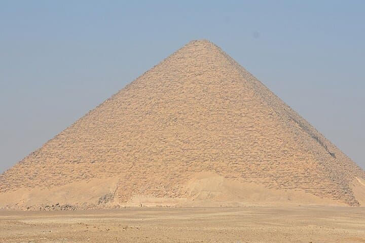 Giza Pyramids, Sphinx, Memphis & Sakkara Day Tour photo 2
