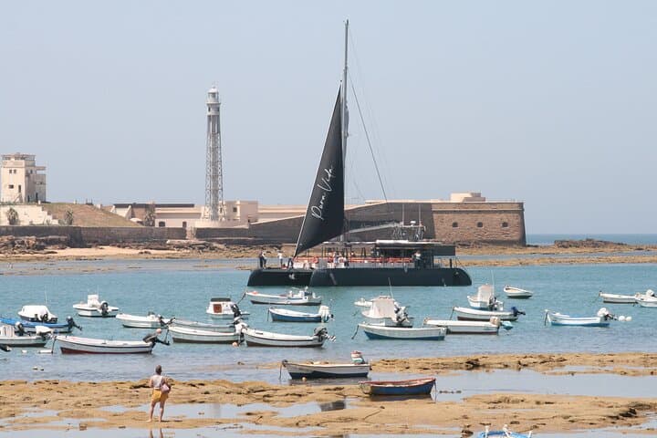 Cádiz Trimillennial Catamaran Navigation: Bay and Walls Sailing Tour