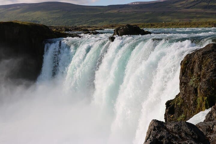 Goðafoss and Akureyri Botanic Garden: Half-Day Shore Excursion from Akureyri