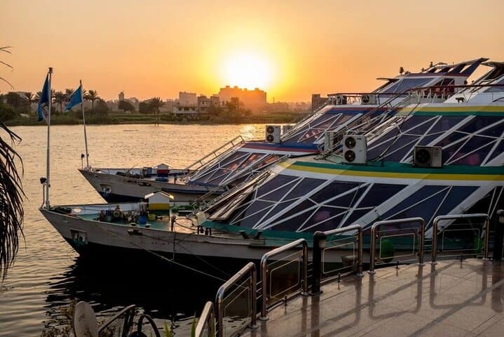 Cairo Nile Dinner Cruise: Nighttime Buffet with Belly Dance & Tanoura Show photo 6