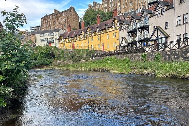 Edinburgh Black Cab Private 3-Hour Royal Mile Tour photo 3